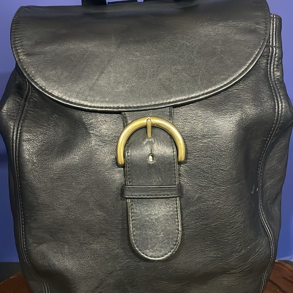 Coach Black Backpack Magnet Made In USA Gold Hardware Vintage Leather Authentic - Picture 7 of 9